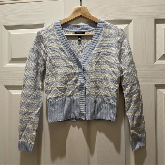 NWT Aqua Bloomingdales Gingham Cropped Cardigan - Picture 2 of 10